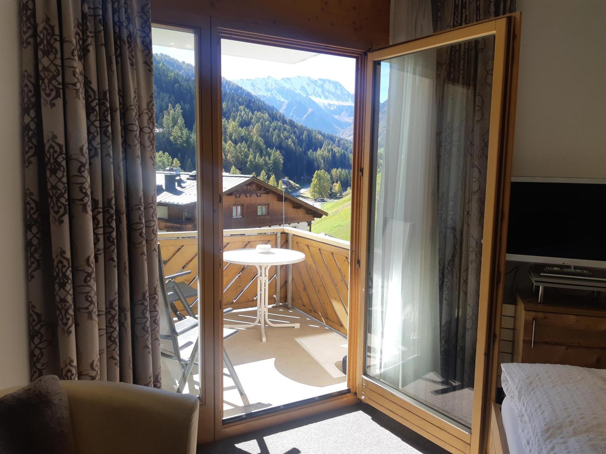 Appartements Garni Alpin Live Samnaun Chambre photo