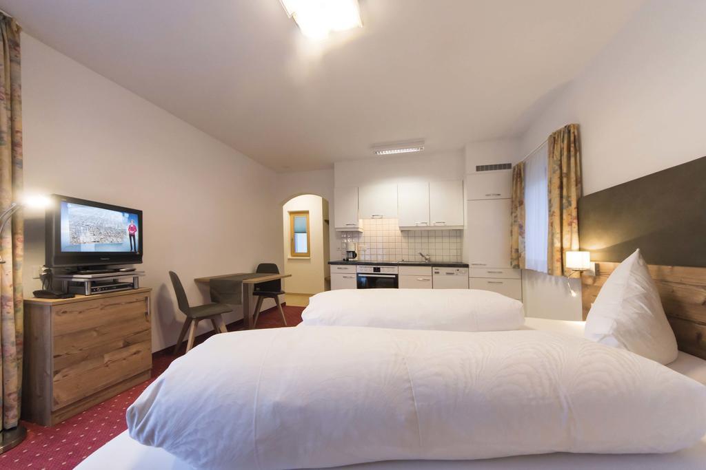 Appartements Garni Alpin Live Samnaun Extérieur photo
