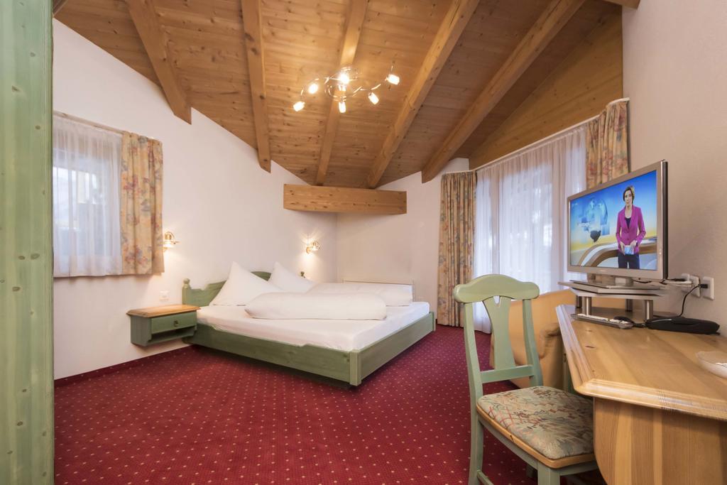 Appartements Garni Alpin Live Samnaun Extérieur photo