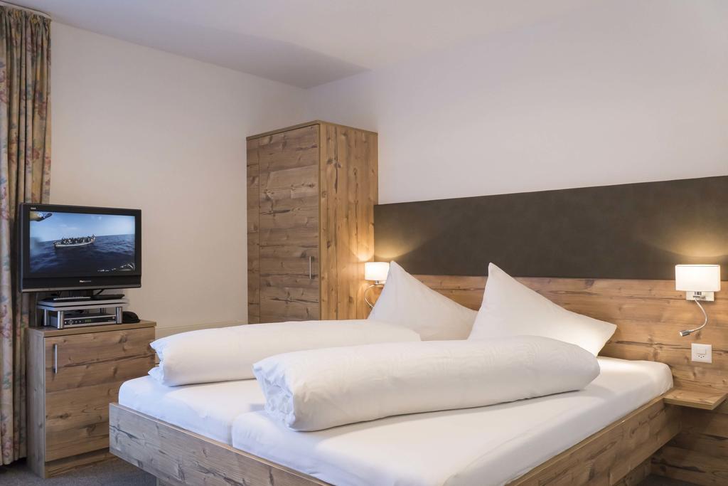 Appartements Garni Alpin Live Samnaun Extérieur photo