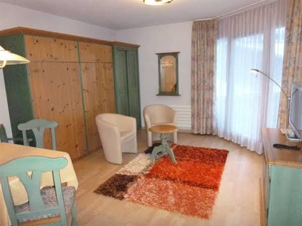 Appartements Garni Alpin Live Samnaun Extérieur photo